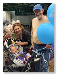 baby with free flowers on birthday